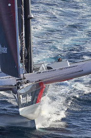 « ULTIM ACTUAL LEADER , Skipper Yves Le Blevec.