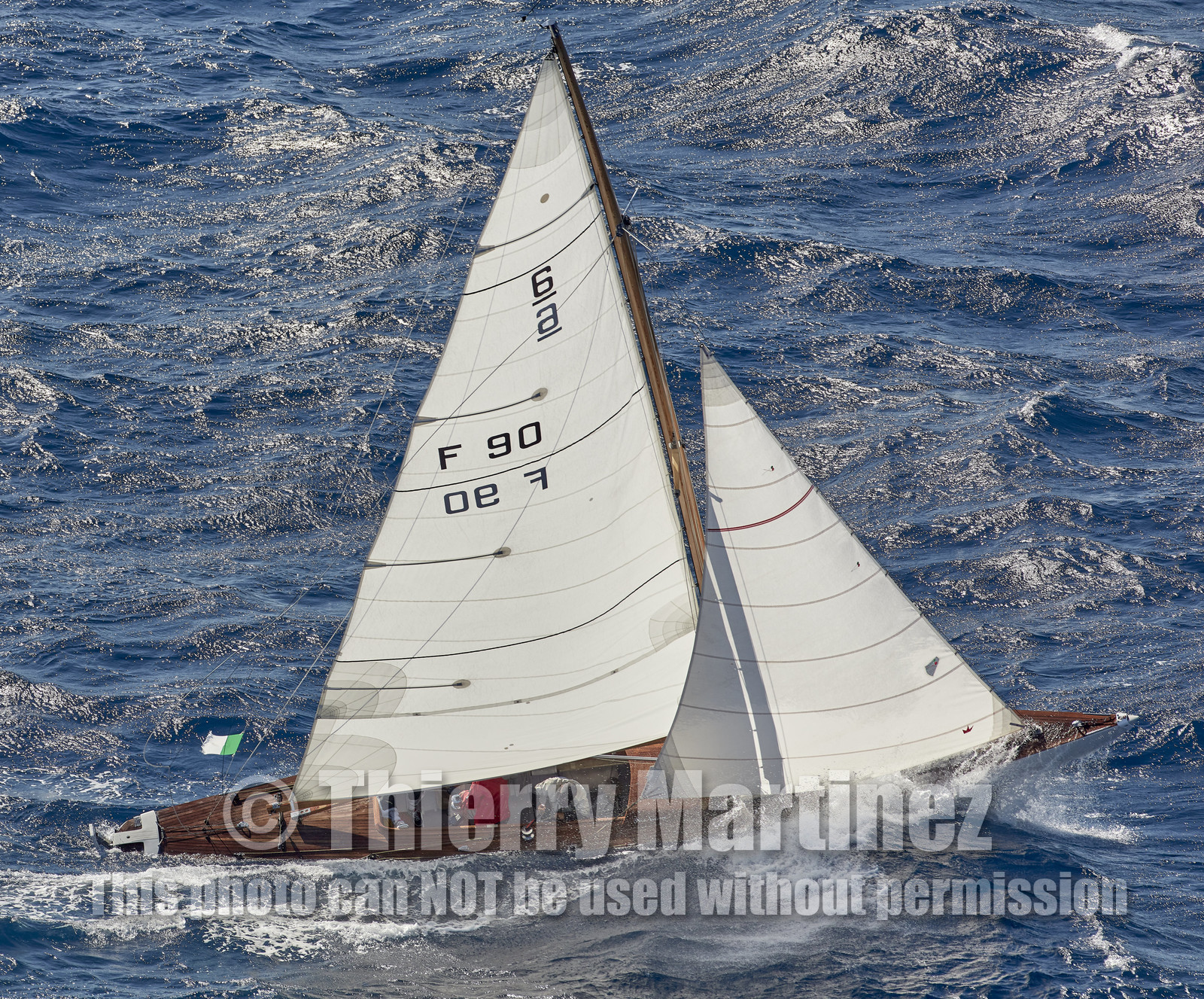 THM-21_23036_VOILES ST TROPEZ DAY 2 HELI