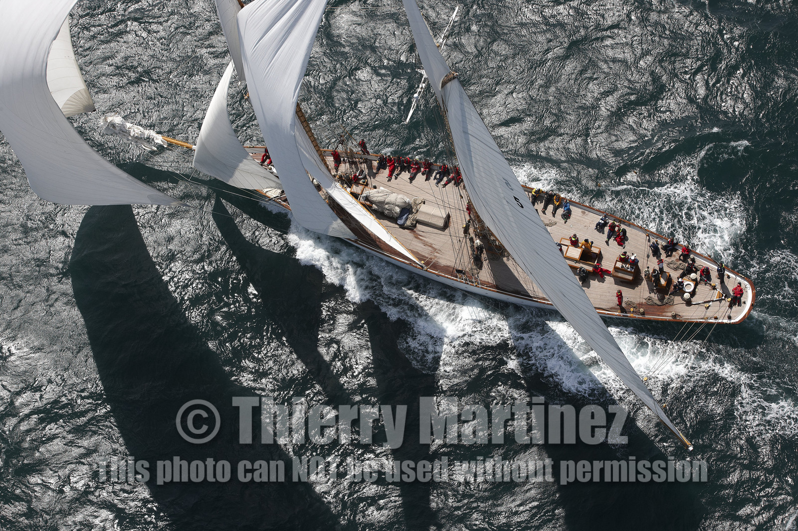 JP Morgan Asset Management Round The Island Race.