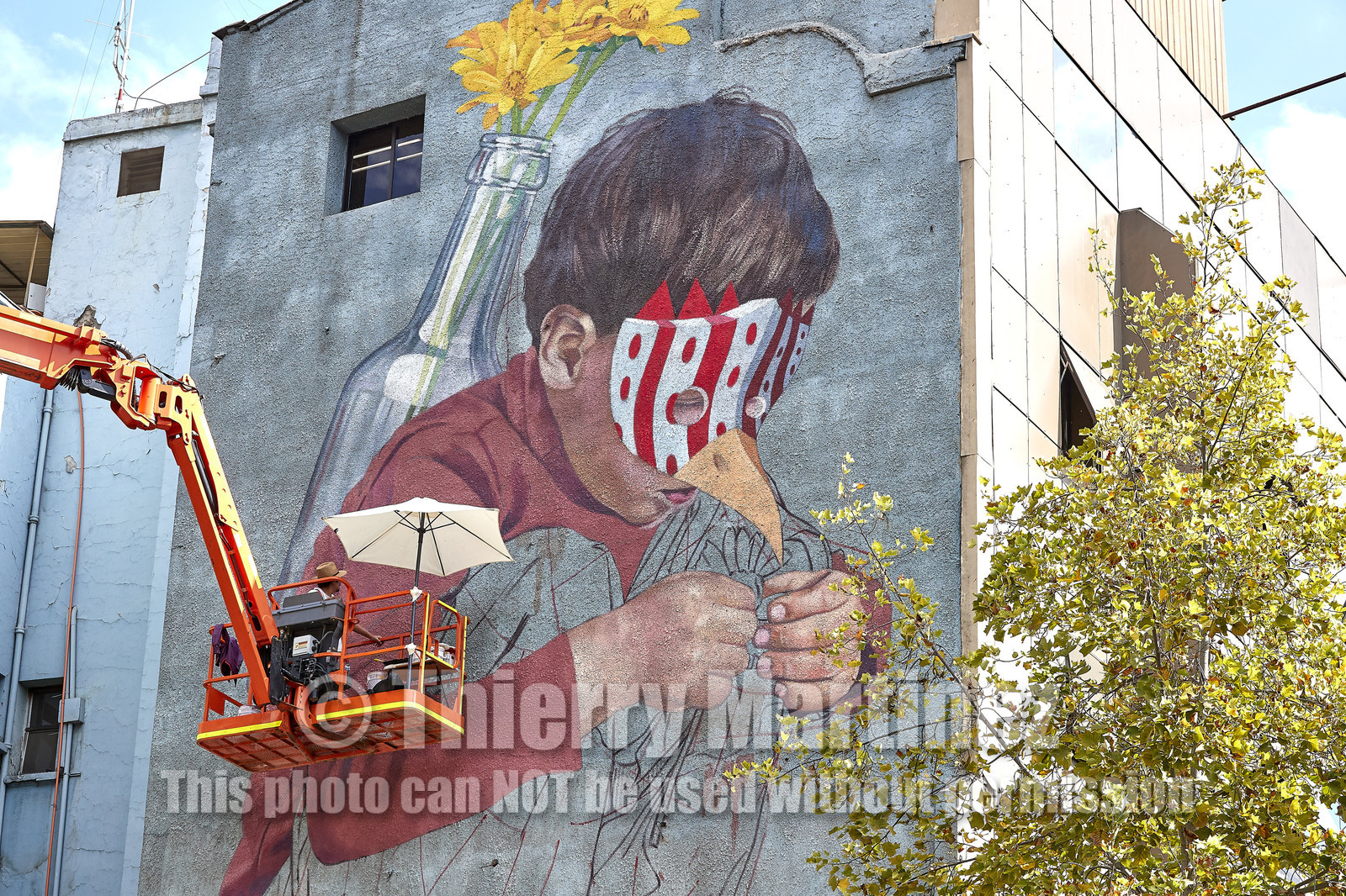 THM-18_041813_SANTIAGO