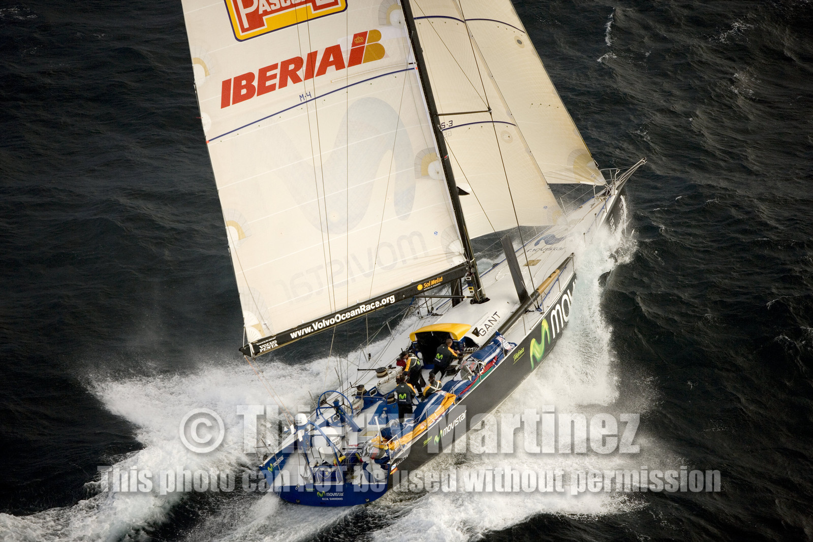 VOLVO OCEAN RACE START - VIGO-SPAIN- 12NOV 2005