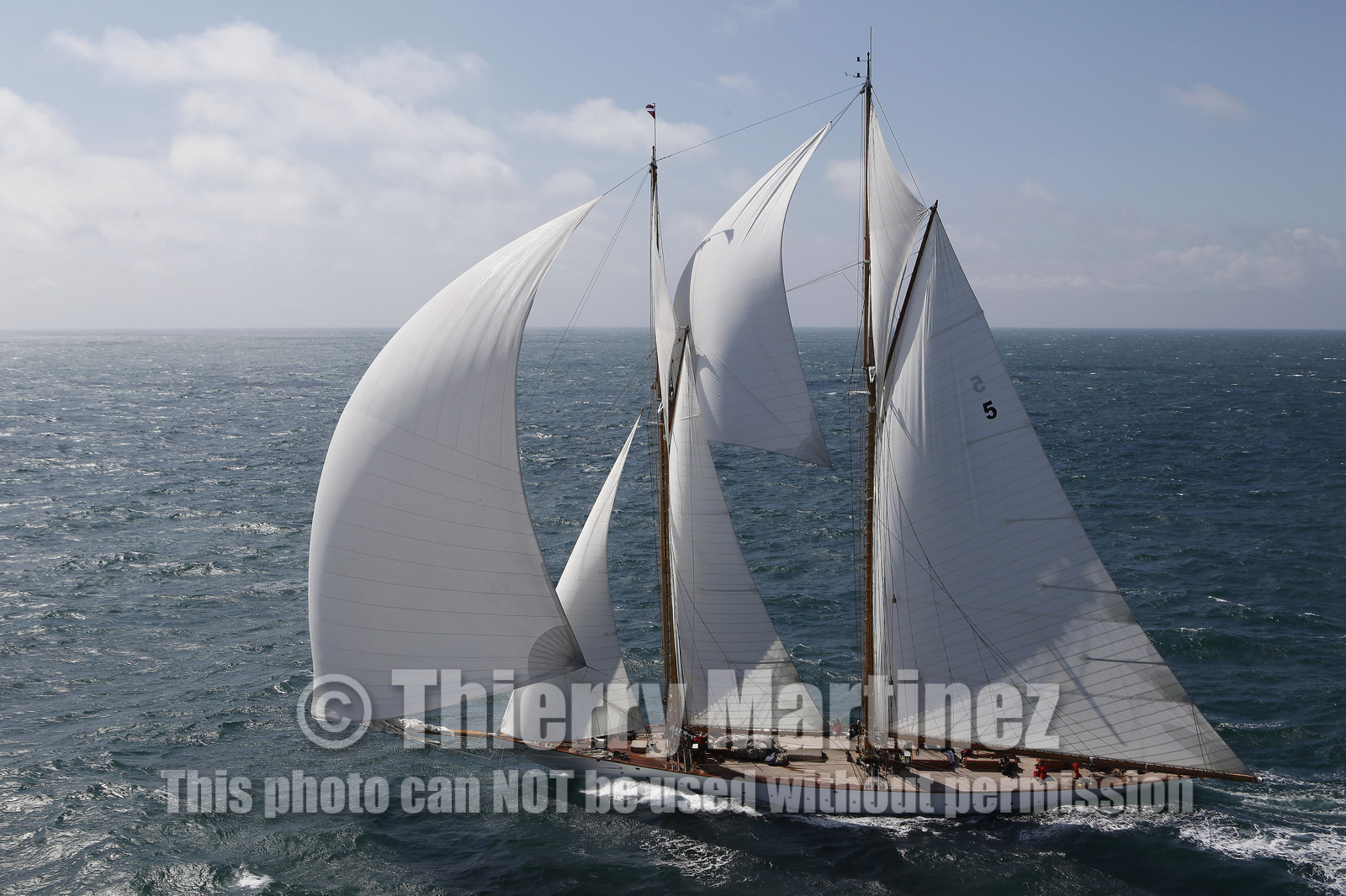 JP Morgan Asset Management Round The Island Race.