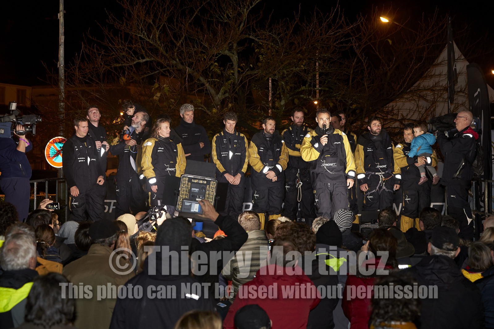 MAXI  SPINDRIFT 2 Jules Verne trophy  2015 2016 attempt.