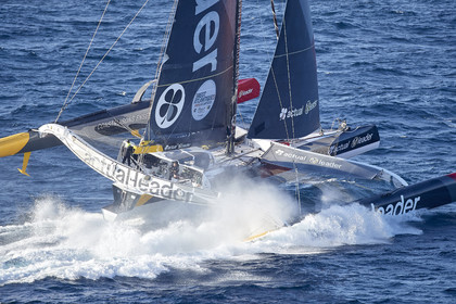 « ULTIM ACTUAL LEADER , Skipper Yves Le Blevec.