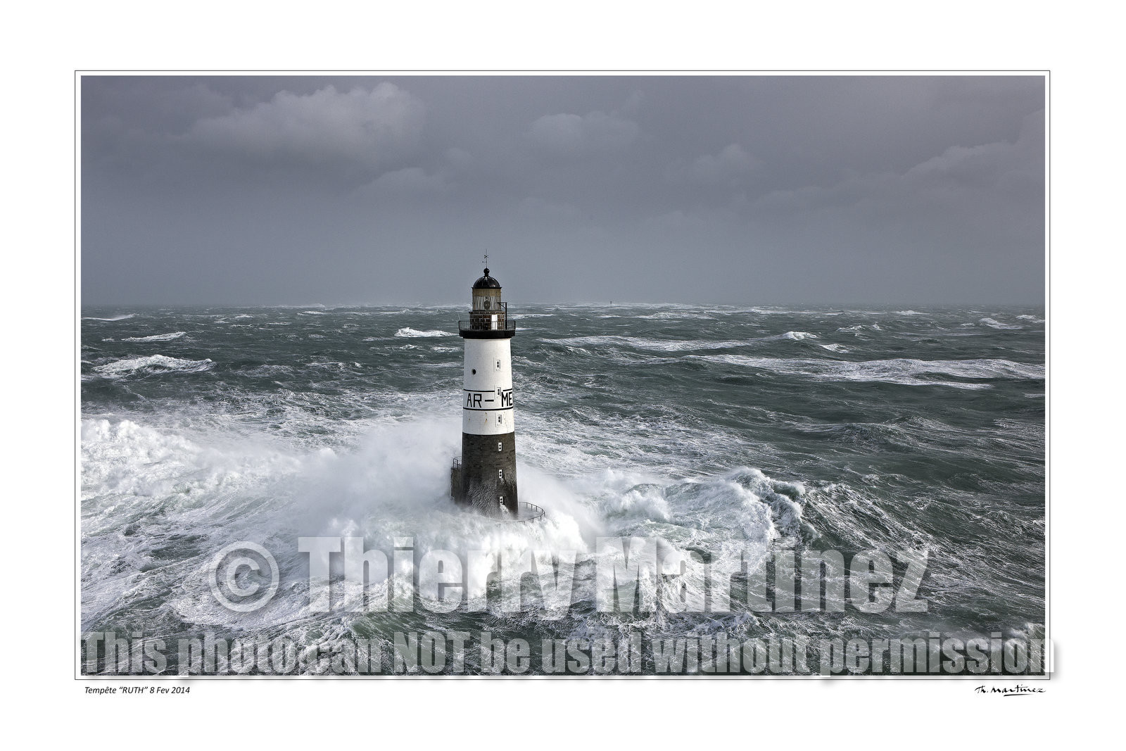 14_01129 Ar Men -BLANC.jpg