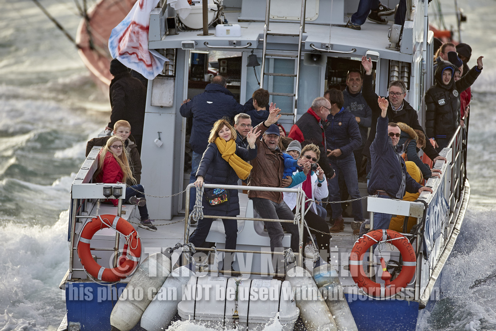 Départ de Jeff Pellet (FRA) sur son bateau COME IN VENDEE POUR UN TOUR DU MONDE;