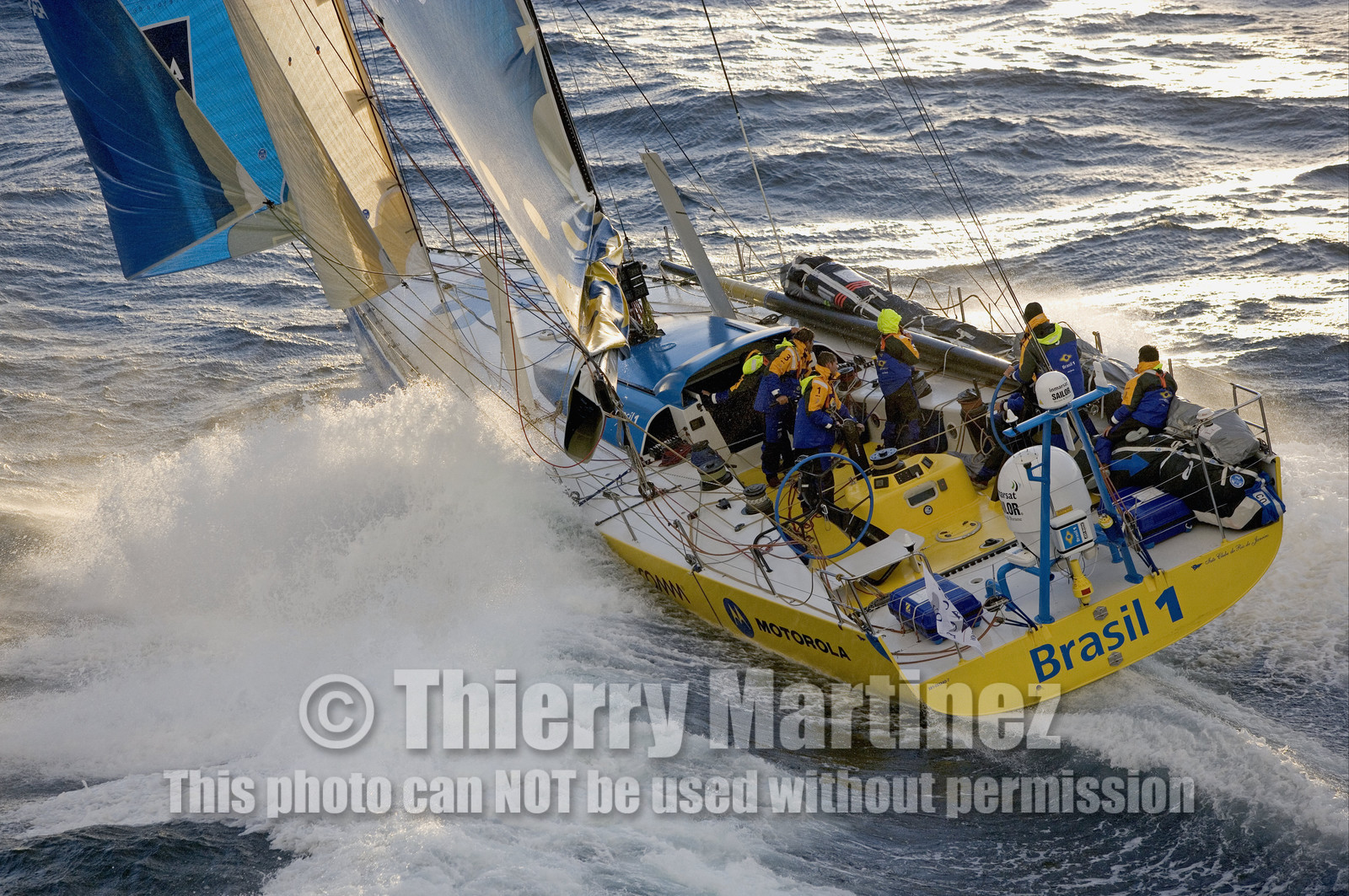 VOLVO OCEAN RACE START - VIGO-SPAIN- 12NOV 2005