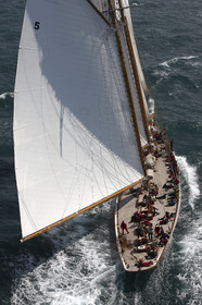 JP Morgan Asset Management Round The Island Race.