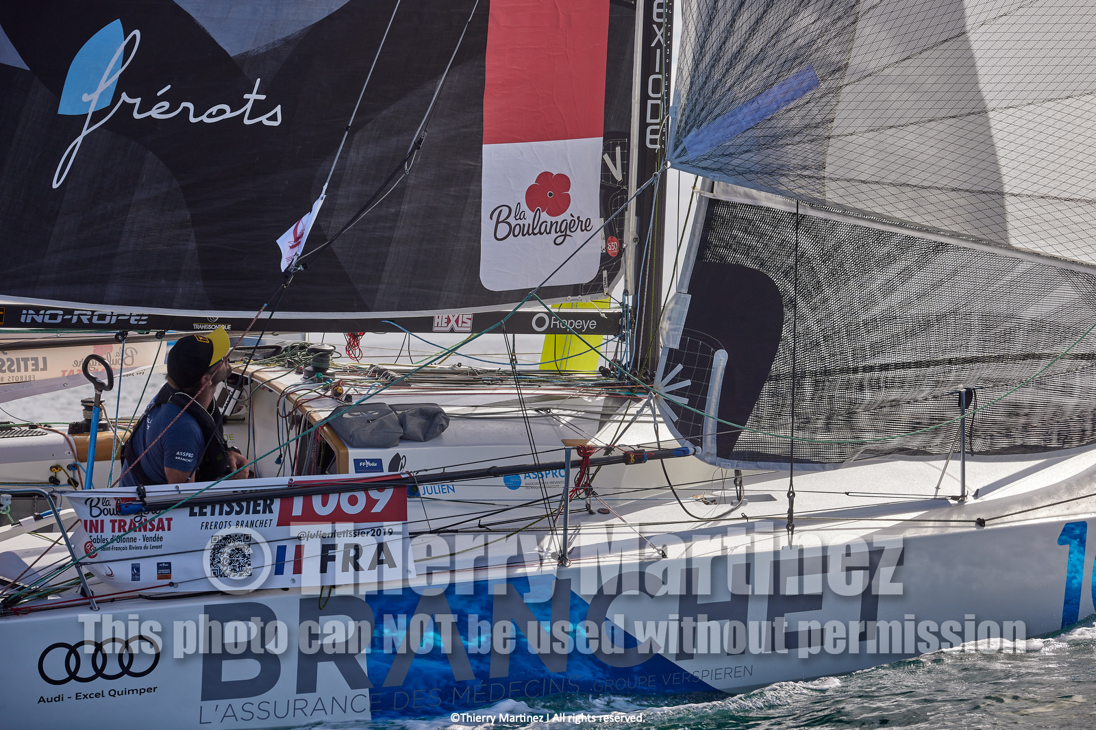 23_22304   © Thierry Martinez. LES SABLES D'OLONNE, 85 - FRANCE 25 septembre 2023.Départ MINI TRANSAT 2023. Départ du Dimanche 24 septembre retardé au Lundi 25 Sept .Les Sables d’Olonne (FRA)    Santa Cruz de la Palma ( Canaries)    St François ( Guadeloupe): 4050 NM.