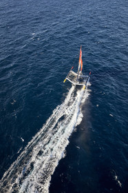 « ULTIM ACTUAL LEADER , Skipper Yves Le Blevec.