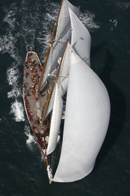 JP Morgan Asset Management Round The Island Race.