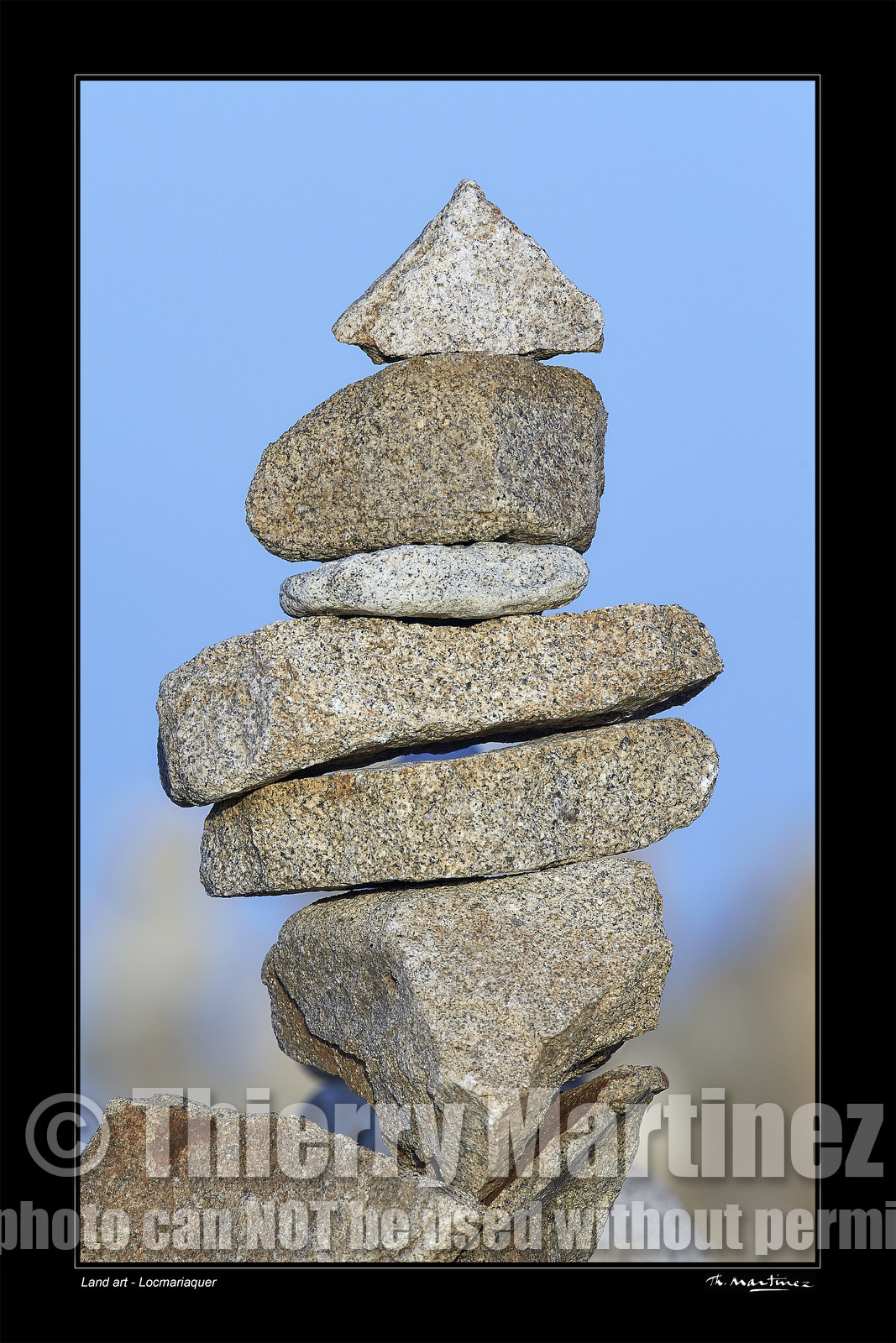 Photo disponible en tirage photo Fine Art,tirage original limités à 30 exemplaires.Chaque tirage est numéroté avec certificat d’authenticité signé.Pour choisir le format et support merci d'utiliser le caddie à coté de la photo.Formats disponibles : Tirage sur papier ( tirage seul) :  30x45 cm   40x60 cm  60x90 cm. Vous pouvez choisir le tirage avec un fond blanc ou noir , à votre convenance. Tirage sur papier contrecollé sur Dibond ( pas de bord blanc ou noir autour de l'image), avec système d'attache au dos:  30x45 cm   40x60 cm  50x75 cm  80x120cm.Tirage sur toile ( Canvas) monté sur chassis bois (pas de bord blanc ou noir autour de l'image), avec système d'attache au dos :  50x75 cm  80x120cm.Expédition ( Dans le monde entier): Colissimo (assurance) avec signature à réception. 48h pour la France métropolitaine.Il est possible de récupérer les tirages à La Galerie du Golfe (sans frais d'expèdition).Conditionnement tirages seuls: tube cylindrique renforcé + boite.