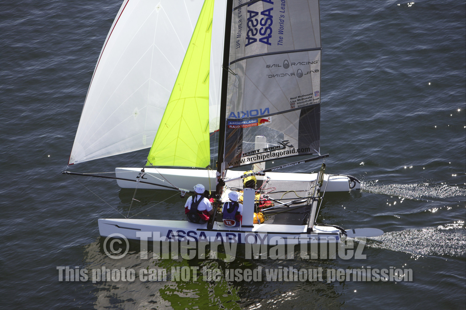03_3155D  © Th.Martinez,STOCKHOLM ARCHIPELAGO SWEDEN, 9 07 03-Archipelago Raid (2003)  Day 2..Neal & Lisa  McDonald (UK) ASSA ABLOY