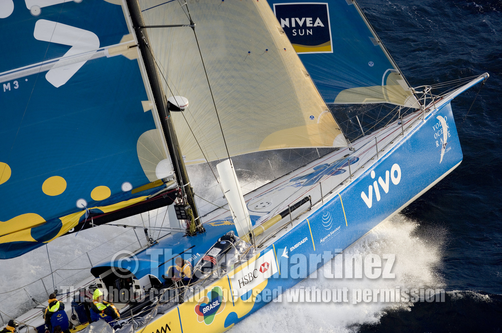 VOLVO OCEAN RACE START - VIGO-SPAIN- 12NOV 2005