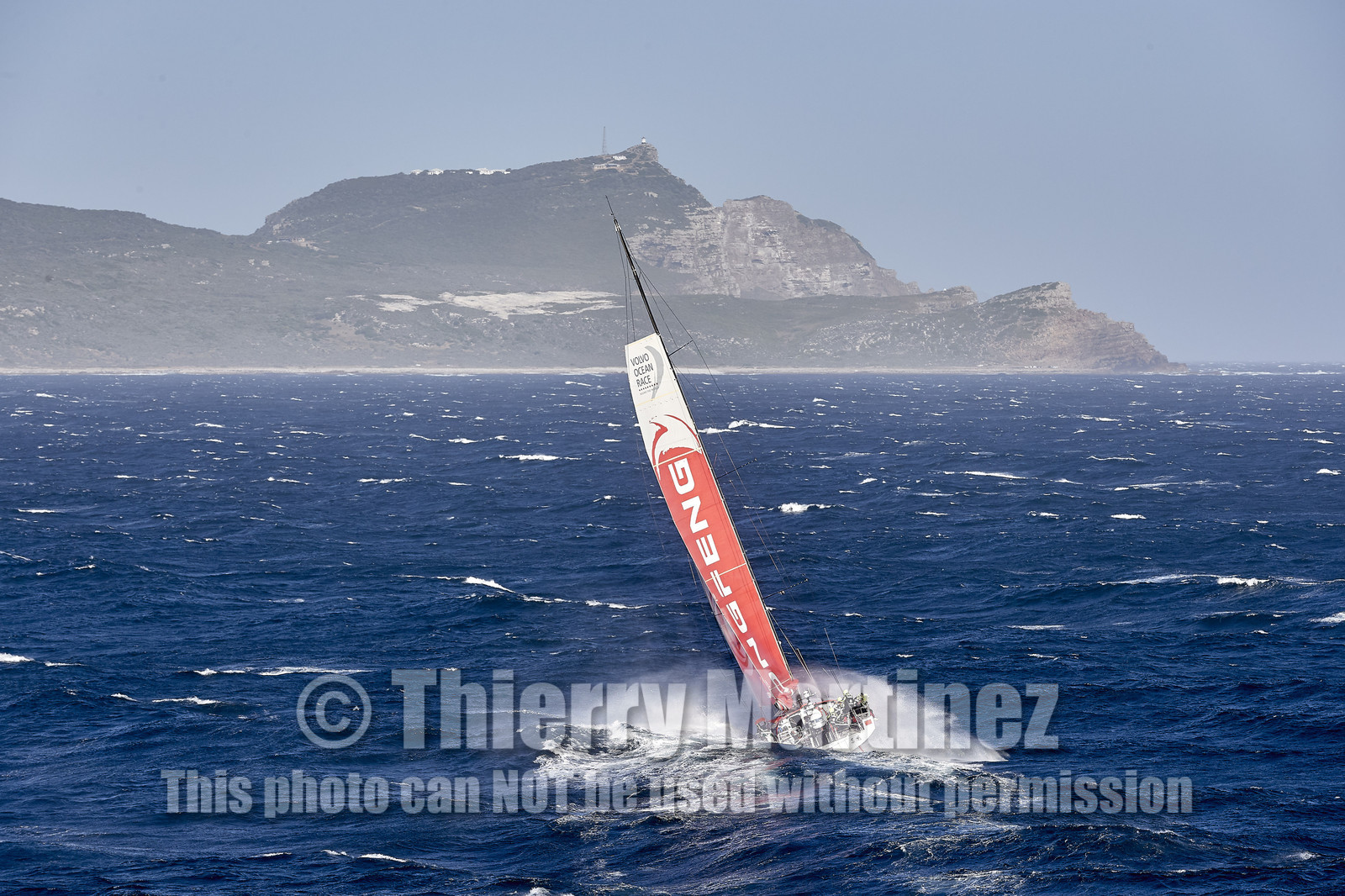 THM-17_118988_VOR-CAPE-TOWN-Start-Leg3