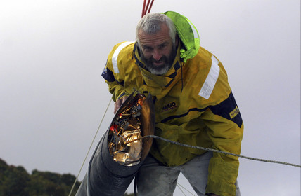Yves Parlier (FRA) Vendée Globe 2000-01