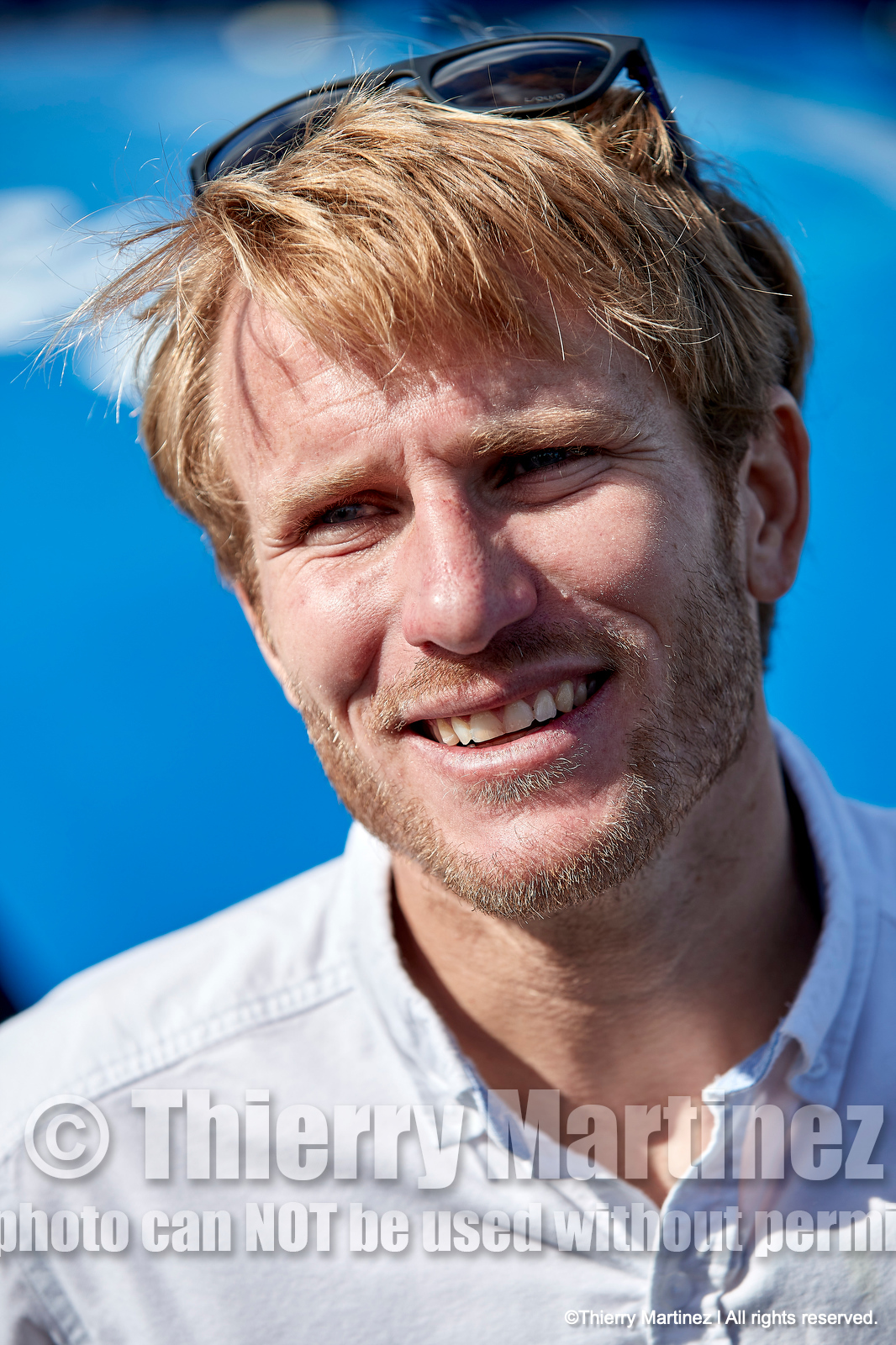 Baptême du trimaran ULTIM de François Gabart « SVR-LAZARIGUE » par Mélanie Laurent à Concarneau.