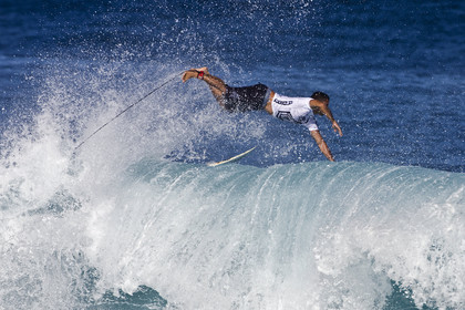 2011 VOLCOM PIPE PRO  ( Surf contest) at Banzai Pipeline Beach, North Shore - Oahu - Hawaii.