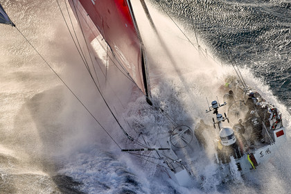 THM-17_107609_VOR-LISBON-LEG2start
