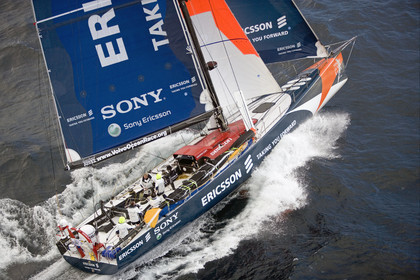 VOLVO OCEAN RACE START - VIGO-SPAIN- 12NOV 2005