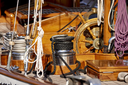THM-21_23942_VOILES ST TROPEZ