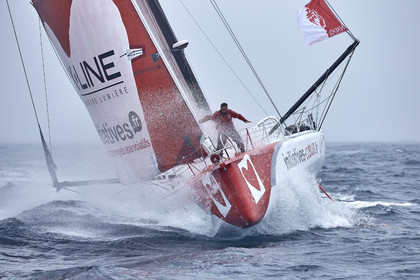 16_40324  ©Th.Martinez Sea&Co.  ILE DE GROIX - - FRANCE. 3 Août 2016. .Tanguy De Lamotte (FRA), a bord de l'IMOCA Initiatives-Coeur au large de l'Ile de Groix (FRA) en préparation du Vendée Globe 2016-17.