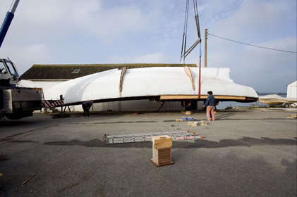 Thierry Dubois new boat under construction.15 Oct 2006