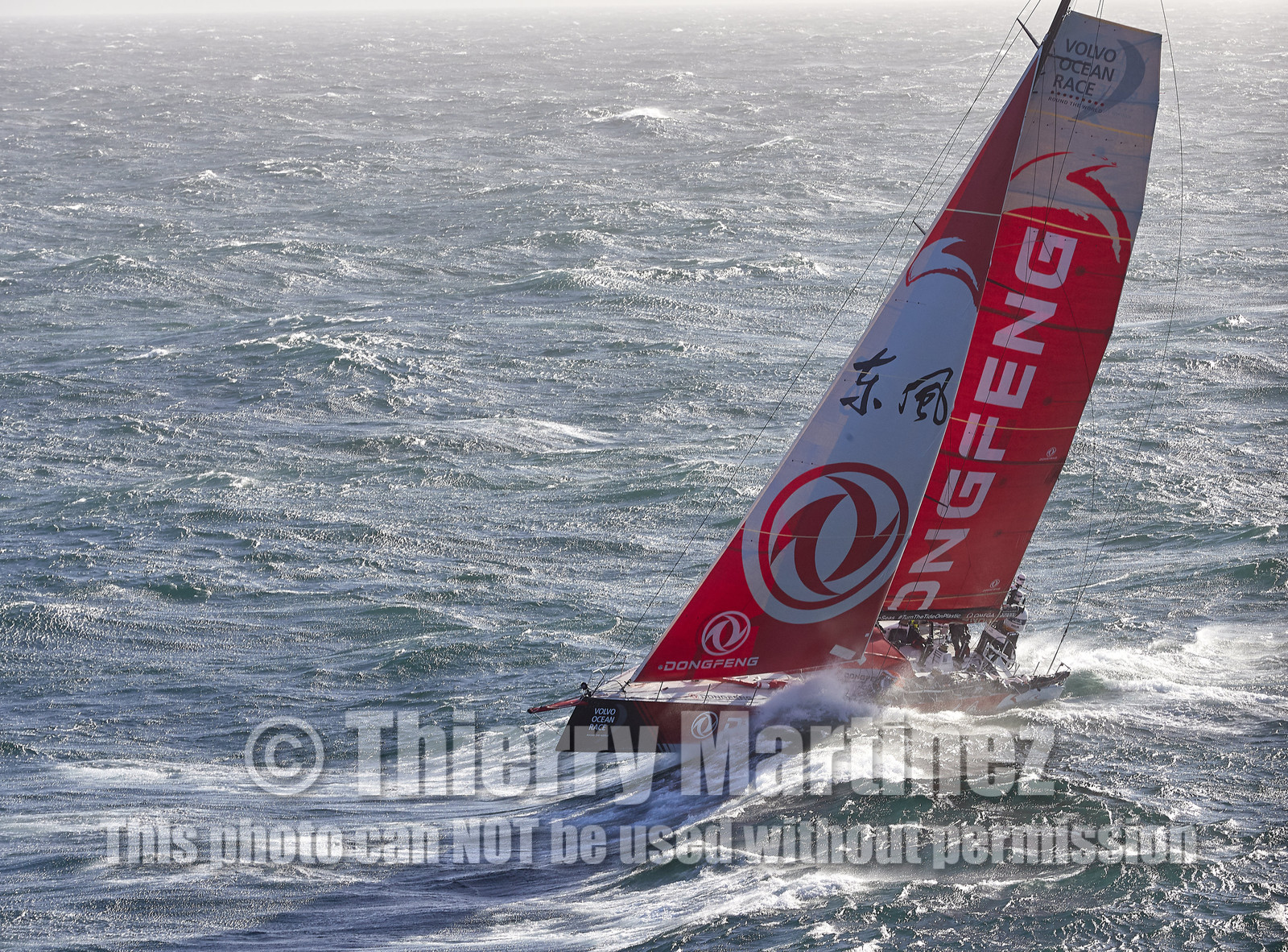 THM-17_118927_VOR-CAPE-TOWN-Start-Leg3