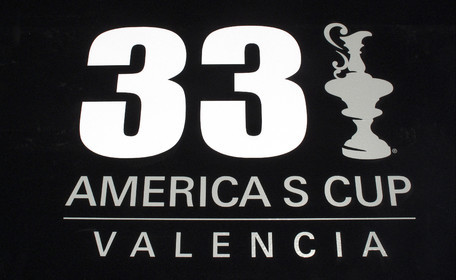 33rd  AMERICA'S CUP Valencia Spain, February 2010 - Defender:  ALINGHI (ALINGHI 5) vs Challenger : BMW Oracle Racing (USA 17)