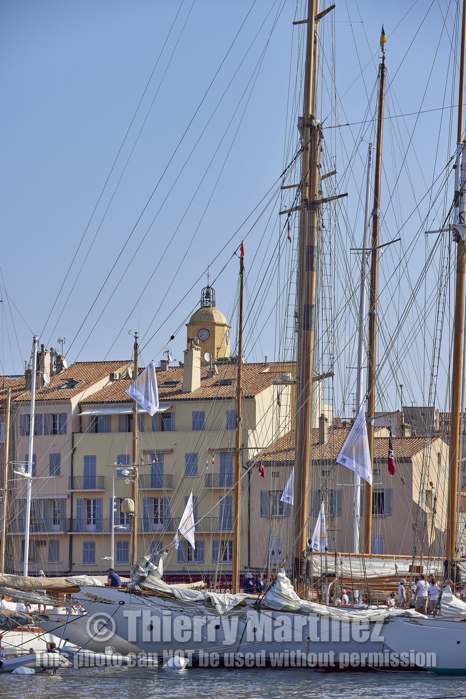 THM-21_23933_VOILES ST TROPEZ