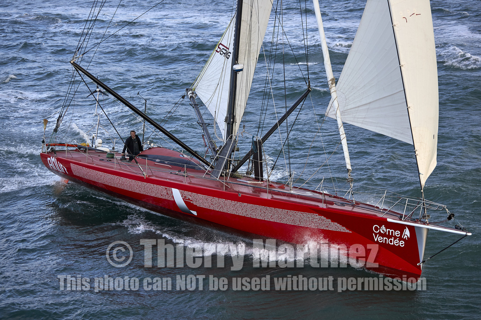 Départ de Jeff Pellet (FRA) sur son bateau COME IN VENDEE POUR UN TOUR DU MONDE;