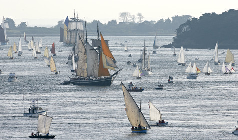 Semaine du Golfe 2015. Parade d'arrivée de la flotte.