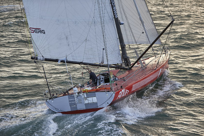 Départ de Jeff Pellet (FRA) sur son bateau COME IN VENDEE POUR UN TOUR DU MONDE;