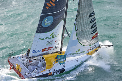 22_38901   © Thierry Martinez.DINARD, FRANCE. 9 Novembre  2022Départ de la 12éme ROUTE DU RHUM, transatlantique course à la voile en solitaire de St Malo(FRA)  à Pointe à Pitre (FRA-Guadeloupe) 3.543 milles nautiques.