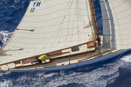 THM-21_23055_VOILES ST TROPEZ DAY 2 HELI