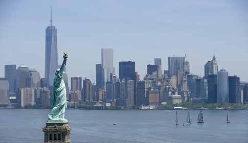 HUGO BOSS WATCHES MANHATTAN CHARITY RACE