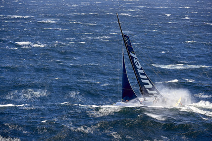 THM-17_119205_VOR-CAPE-TOWN-Start-Leg3