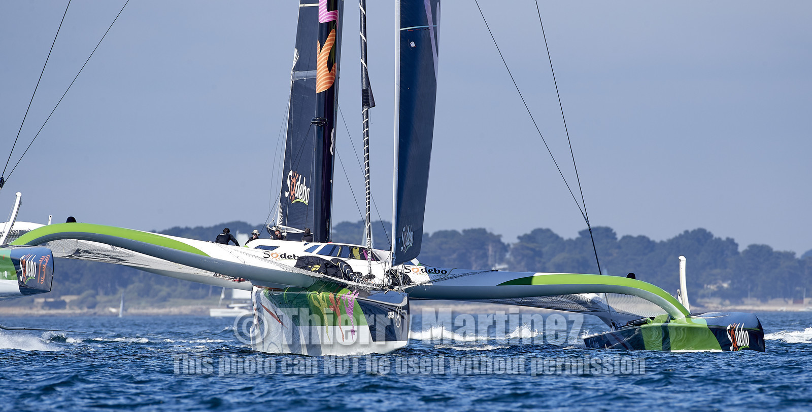 THM-19_16025_ARMEN RACE