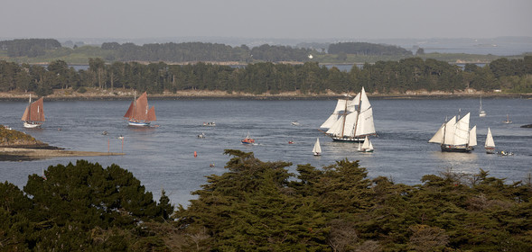 Semaine du Golfe 2015. Parade d'arrivée de la flotte.