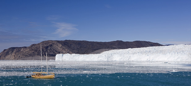 Schooner LA LOUISE sailing on west coast of Greenland.
