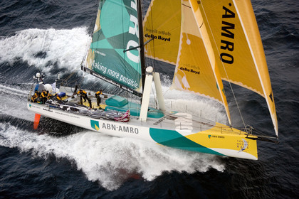VOLVO OCEAN RACE START - VIGO-SPAIN- 12NOV 2005