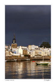 Photo disponible en tirage photo Fine Art,tirage original limités à 30 exemplaires.Chaque tirage est numéroté avec certificat d’authenticité signé.Pour choisir le format et support merci d'utiliser le caddie à coté de la photo.Formats disponibles : Tirage sur papier ( tirage seul) :  30x45 cm   40x60 cm  60x90 cm. Vous pouvez choisir le tirage avec un fond blanc ou noir , à votre convenance. Tirage sur papier contrecollé sur Dibond ( pas de bord blanc ou noir autour de l'image), avec système d'attache au dos:  30x45 cm   40x60 cm  50x75 cm  80x120cm.Tirage sur toile ( Canvas) monté sur chassis bois (pas de bord blanc ou noir autour de l'image), avec système d'attache au dos :  50x75 cm  80x120cm.Expédition ( Dans le monde entier): Colissimo (assurance) avec signature à réception. 48h pour la France métropolitaine.Il est possible de récupérer les tirages à La Galerie du Golfe (sans frais d'expèdition).Conditionnement tirages seuls: tube cylindrique renforcé + boite.