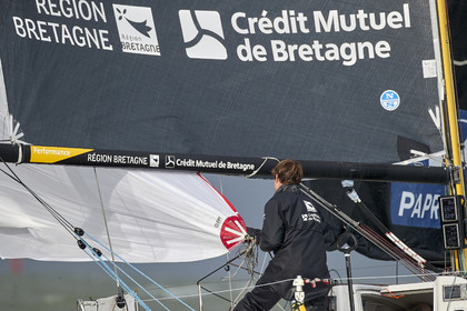 22_34726   © Thierry Martinez.ST NAZAIRE, FRANCE.07 Sept 2022.53éme édition de la Solitaire du Figaro.Arrivée de la 3éme étape , Ronan    St Nazaire.Tom Laperche (Région Bretagne-CMB Performance) vainqueur de l’étape et de l’édition de la Solitaire du Figaro 2022.