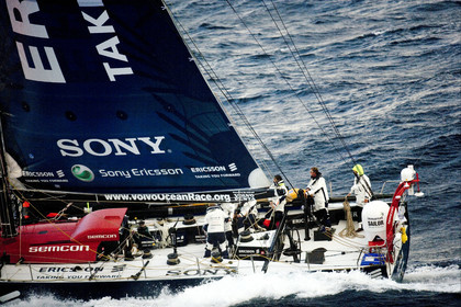 VOLVO OCEAN RACE START - VIGO-SPAIN- 12NOV 2005