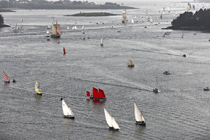 Semaine du Golfe 2015. Parade d'arrivée de la flotte.