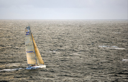 VOLVO OCEAN RACE START - VIGO-SPAIN- 12NOV 2005