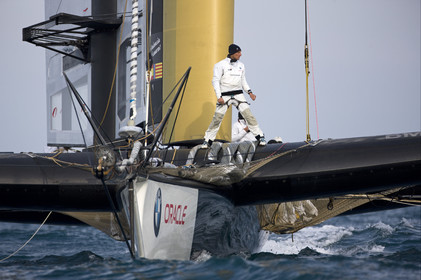 33rd  AMERICA'S CUP Valencia Spain, February 2010 - Defender:  ALINGHI (ALINGHI 5) vs Challenger : BMW Oracle Racing (USA 17)