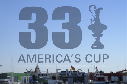 33rd  AMERICA'S CUP Valencia Spain, February 2010 - Defender:  ALINGHI (ALINGHI 5) vs Challenger : BMW Oracle Racing (USA 17)