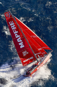 THM-17_107071_VOR-LISBON-LEG2start