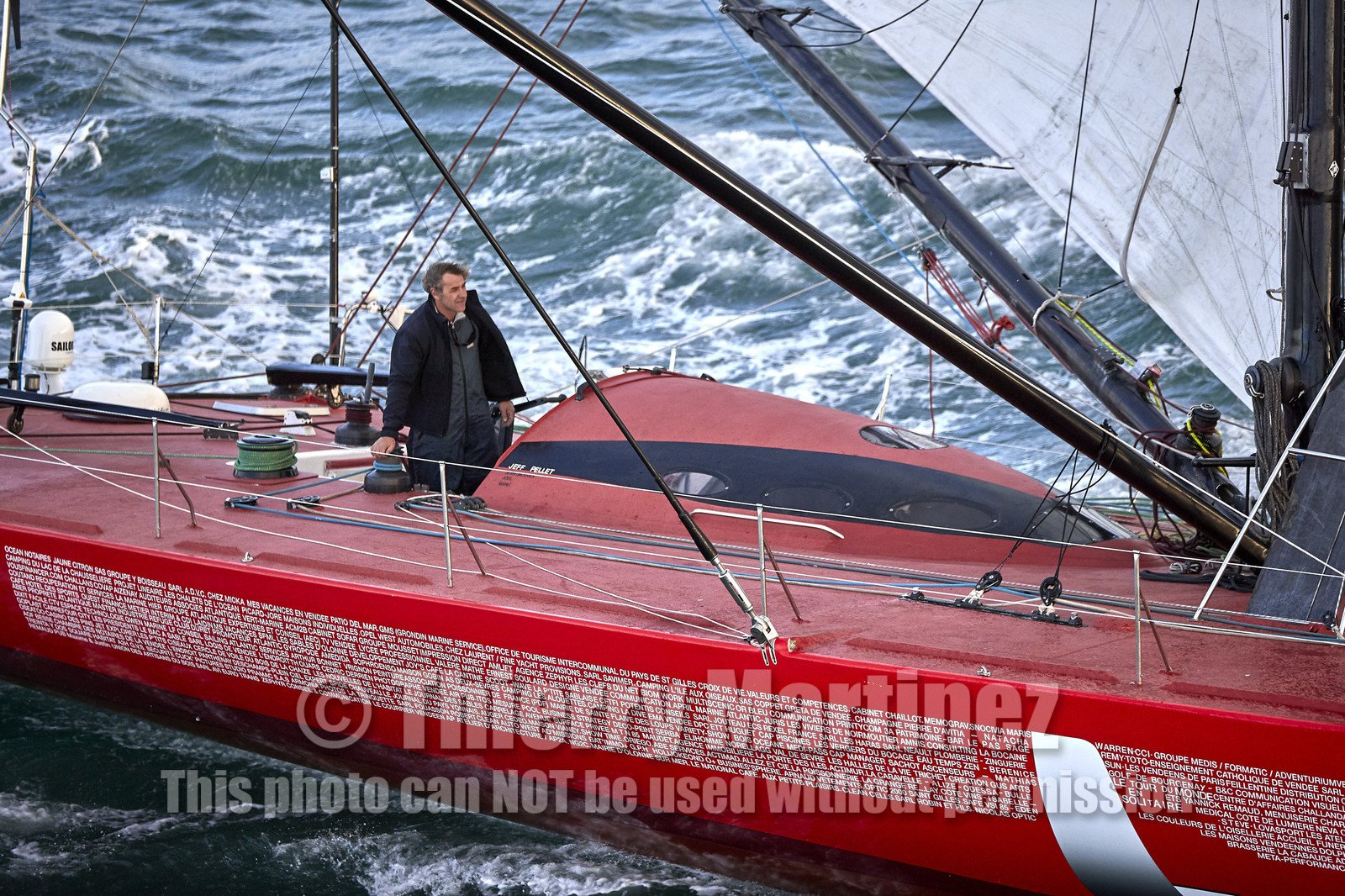 Départ de Jeff Pellet (FRA) sur son bateau COME IN VENDEE POUR UN TOUR DU MONDE;